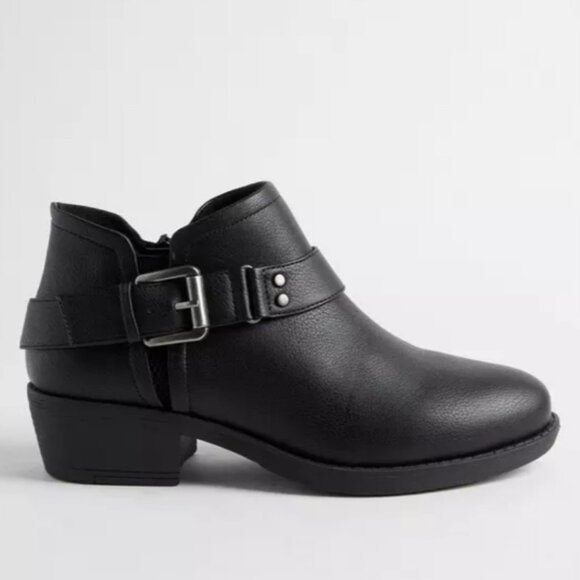 NEW Torrid Buckle Ankle Bootie 11WW - Picture 2 of 3